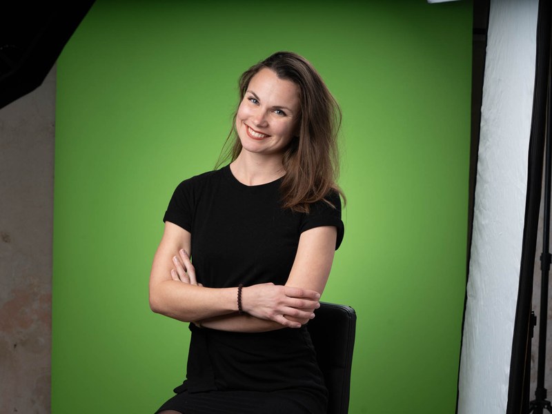 Saskia — Headshot and portrait shoot